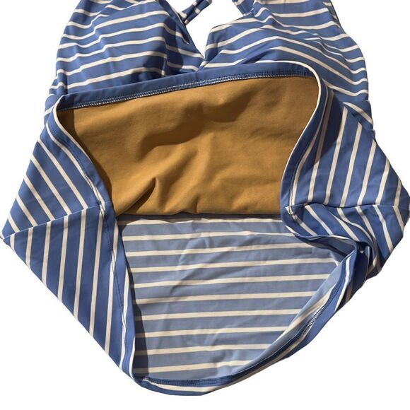 L.L. Bean Blue White Striped Twisted Front Crossed Back Tankini Top MEDIUM - Picture 15 of 16